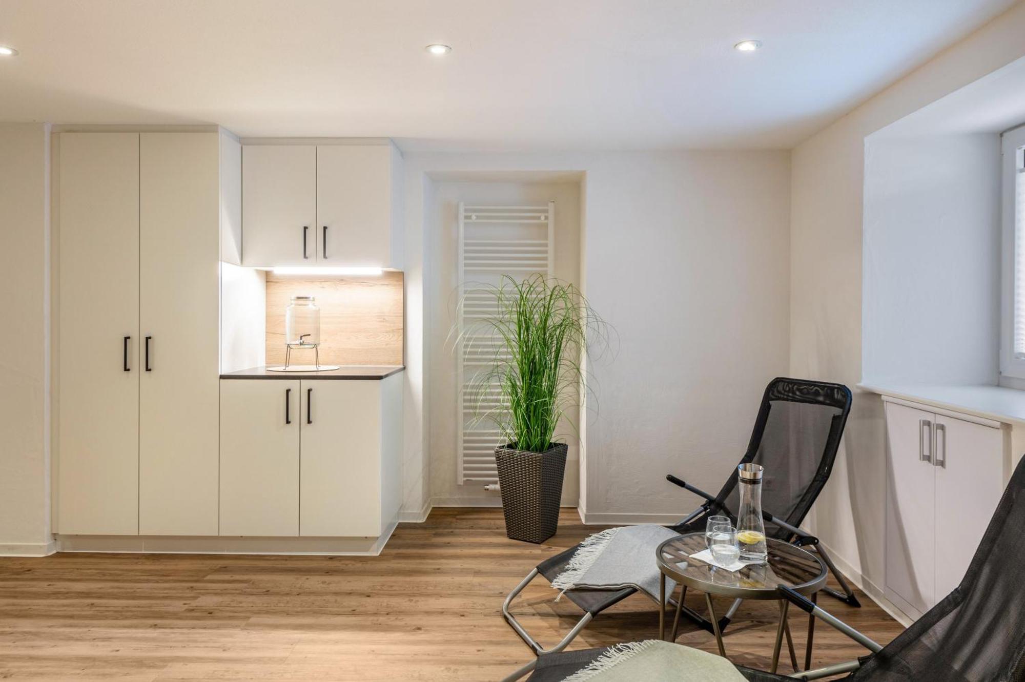 Gaestehaus Kunkelmann Mit Sauna ヘーヘンシュヴァント エクステリア 写真