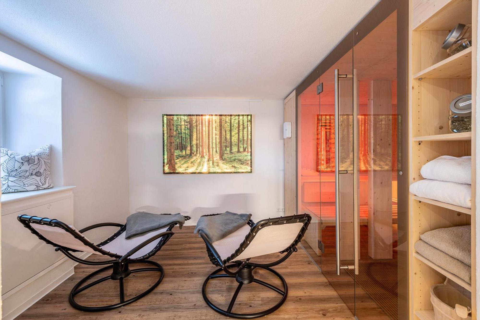Gaestehaus Kunkelmann Mit Sauna ヘーヘンシュヴァント エクステリア 写真